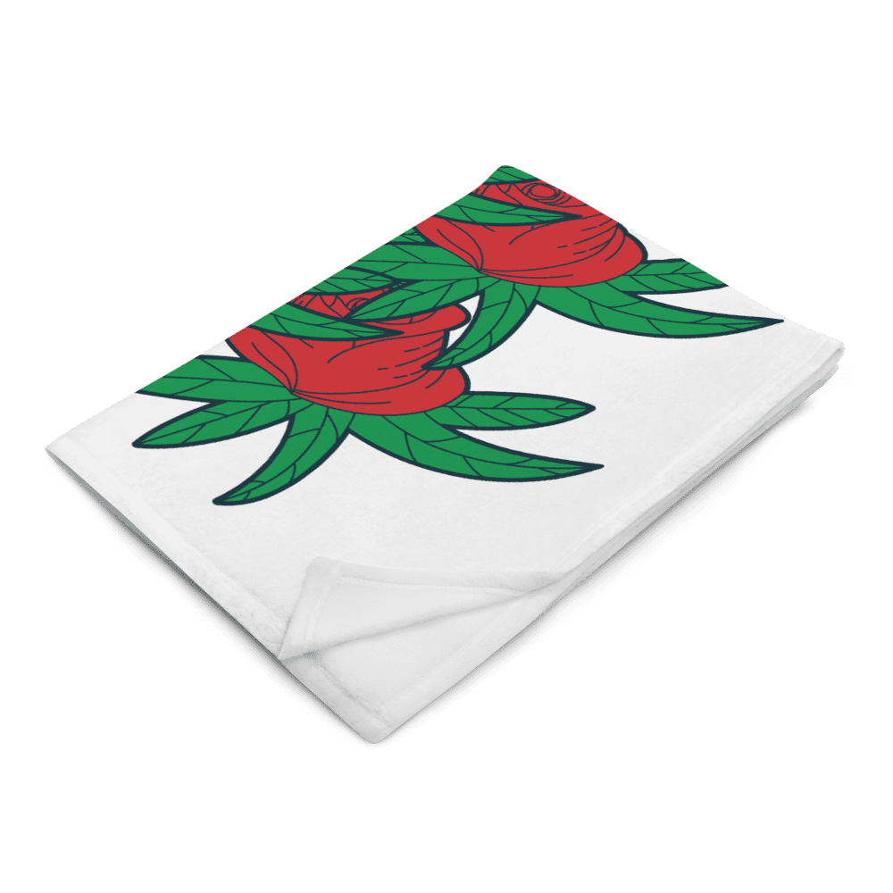 Red roses with green leaves pattern blanket.