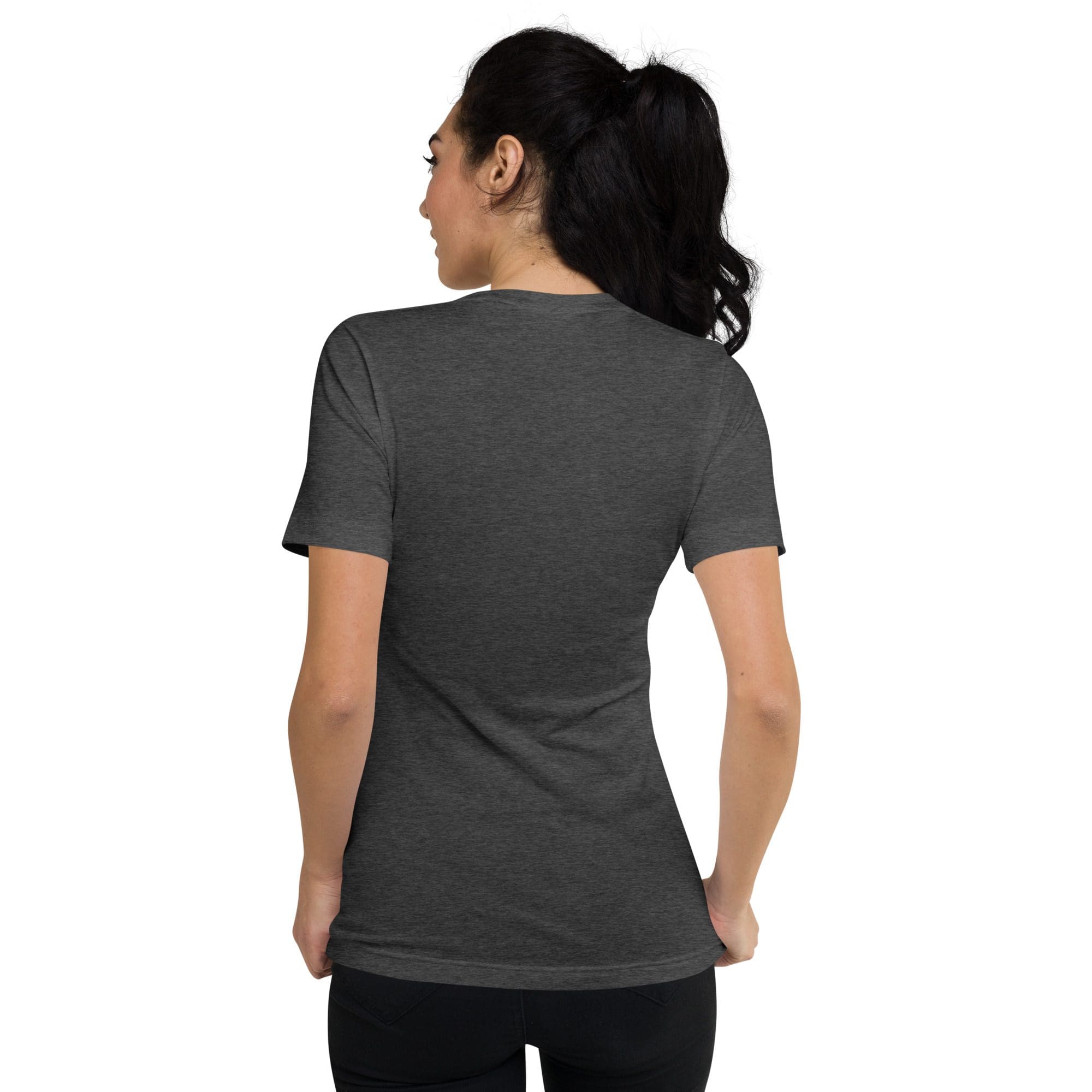 Woman wearing a dark gray T-shirt.